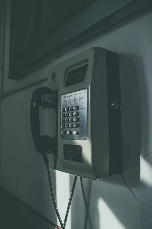 职场i人最怕的“病”,一遇上就说不出话