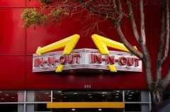 华裔工程师点100层汉堡 颠覆In-N-Out点餐规定