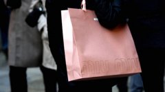 不堪网红狂退货  名牌Miu Miu杭州拒售