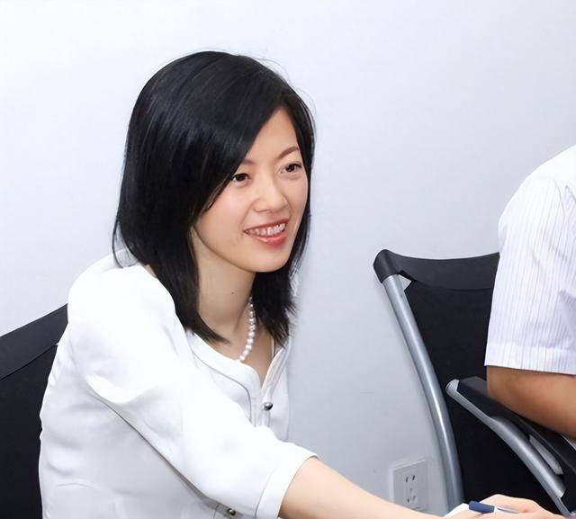 最令人诧异的贪官情妇:公公婆婆都是院士.... 最令人诧异的贪官情妇:公公婆婆都是院士....
