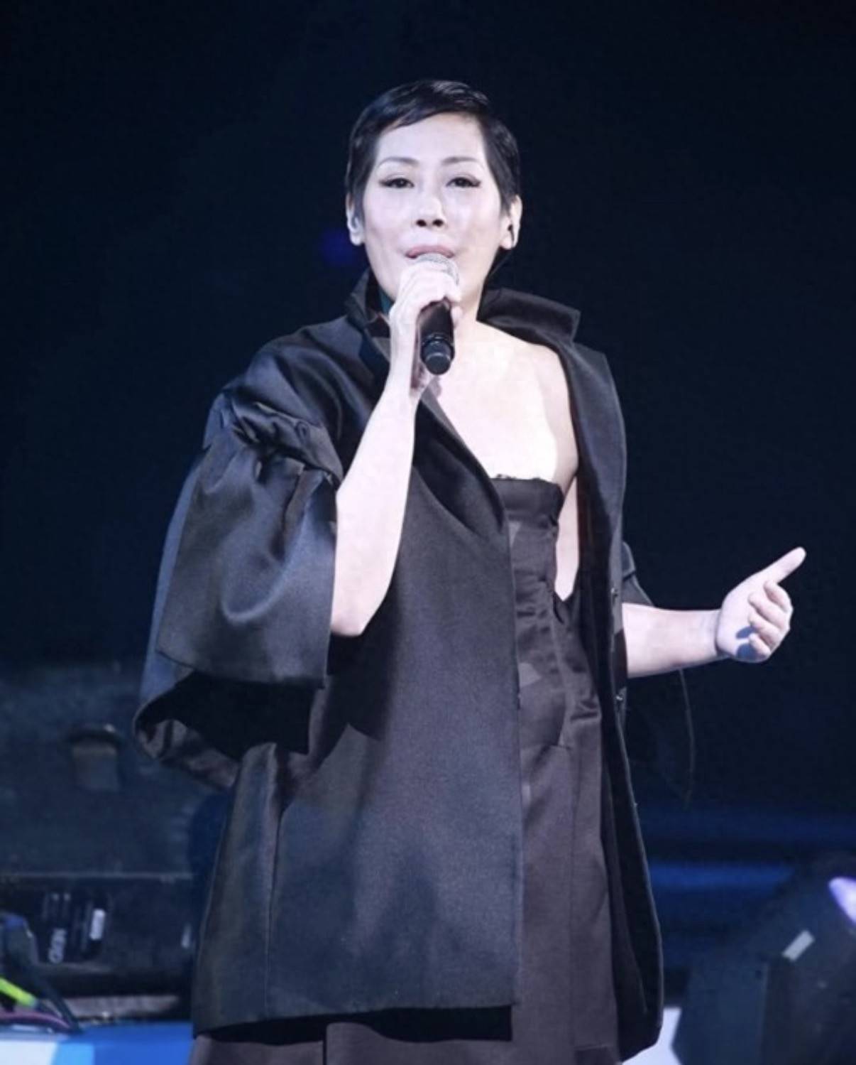 59岁关淑怡近况曝光 送ICU昏迷两周后奇迹苏醒 长期休养