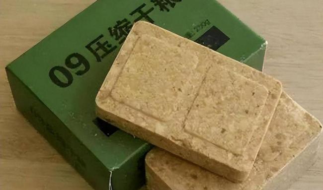 中国压缩饼干吃一块顶一天 拿什么做到