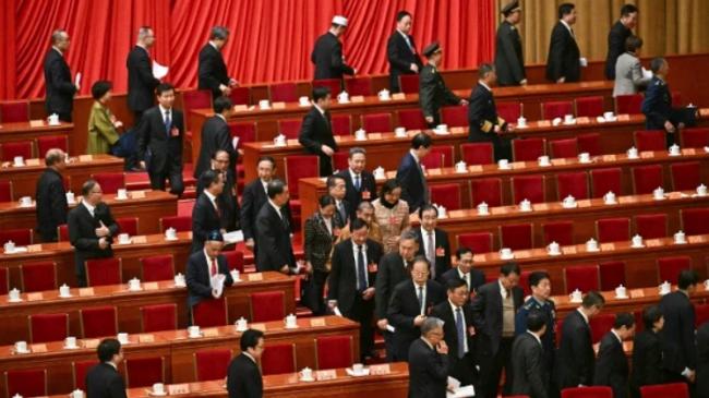 “内鬼”靠习发财 北京束手无策 网民惹议