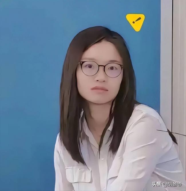 照片疯传：王虹导师凝视徒弟眼神，全网破防