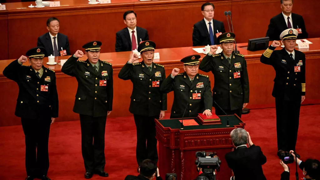 上将断层 中将治军？高层震荡引发战力疑问