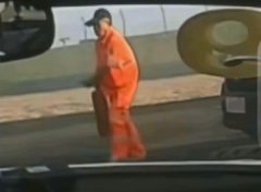 上海赛车场怒火烧到小米  传保安是60元临时工
