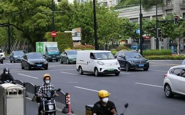 中国哪个城市“最没人情味”？四个地方呼声最高